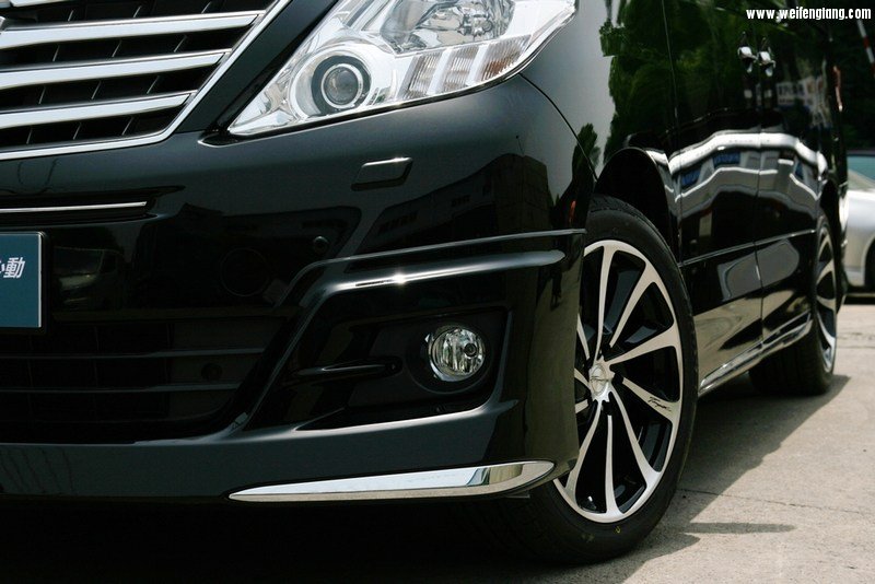 ALPHARD_MODELLISTA_0002.jpg