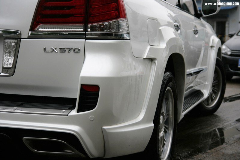 LEXUS_LX570_WALD_0012.jpg