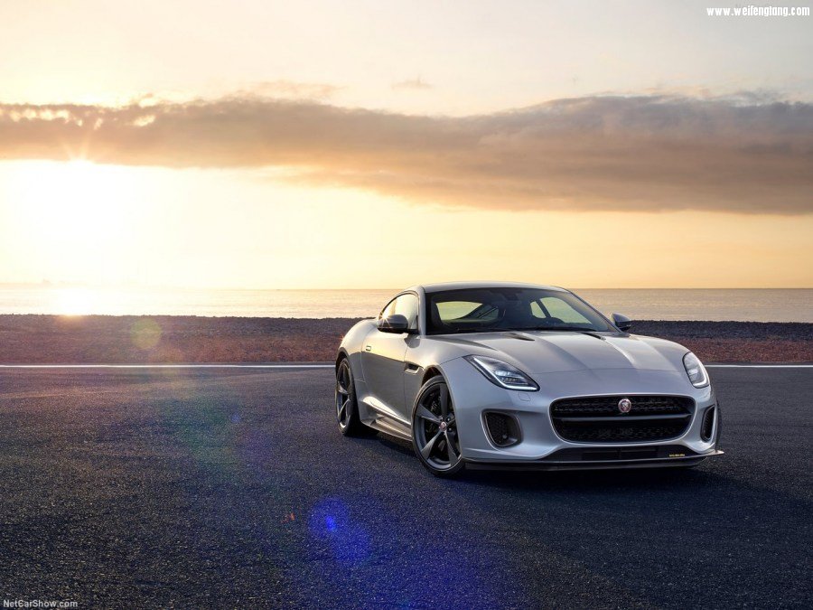 Jaguar-F-Type-2018-1280-01.jpg