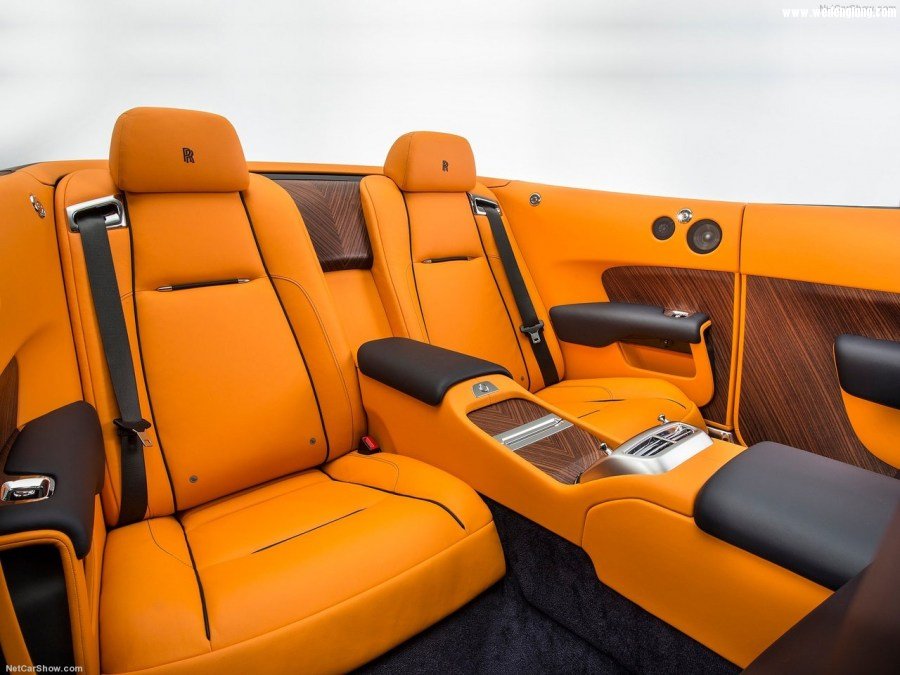 Rolls-Royce-Dawn-2017-1280-13.jpg
