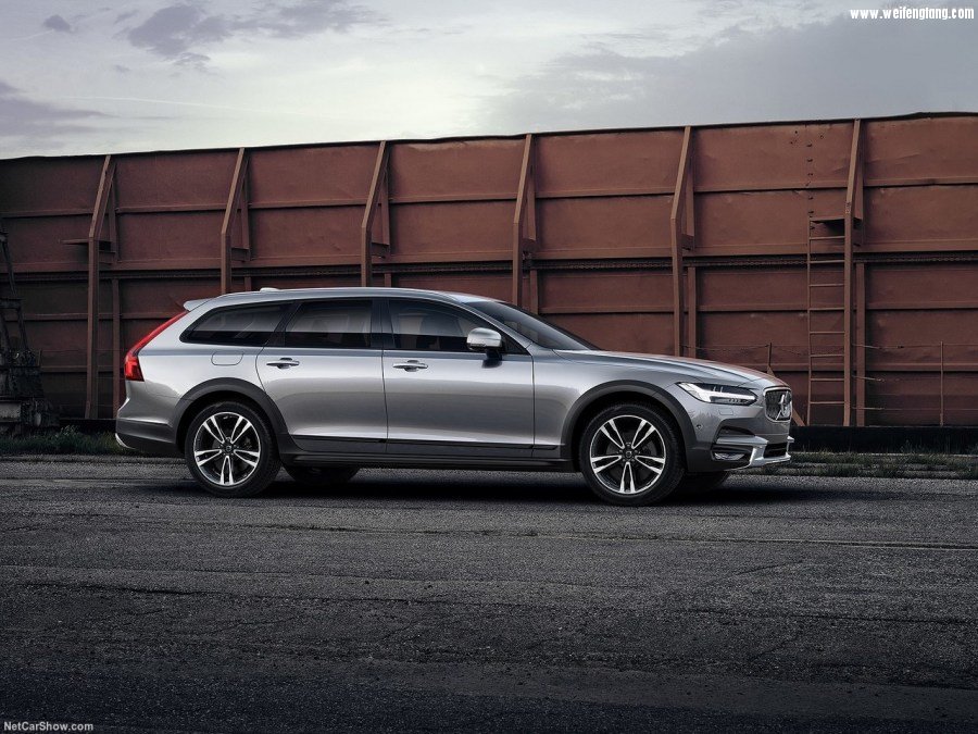 Volvo-V90_Cross_Country-2017-1280-0a.jpg