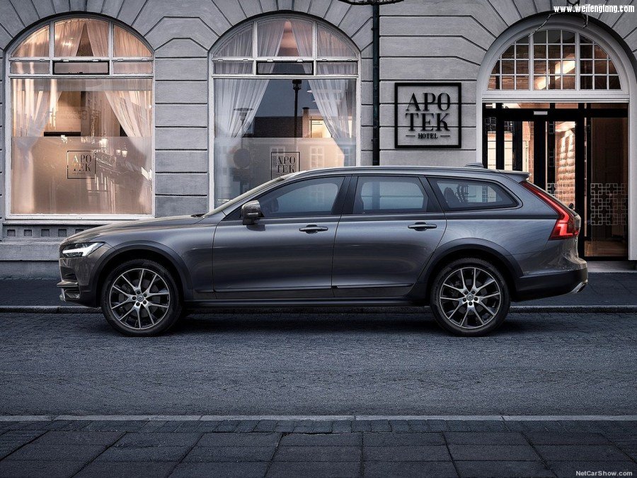 Volvo-V90_Cross_Country-2017-1280-0f.jpg