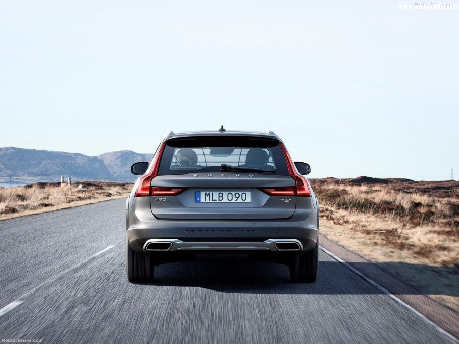 Volvo-V90_Cross_Country-2017-1280-27.jpg