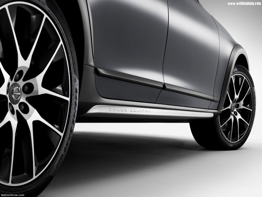 Volvo-V90_Cross_Country-2017-1280-41.jpg