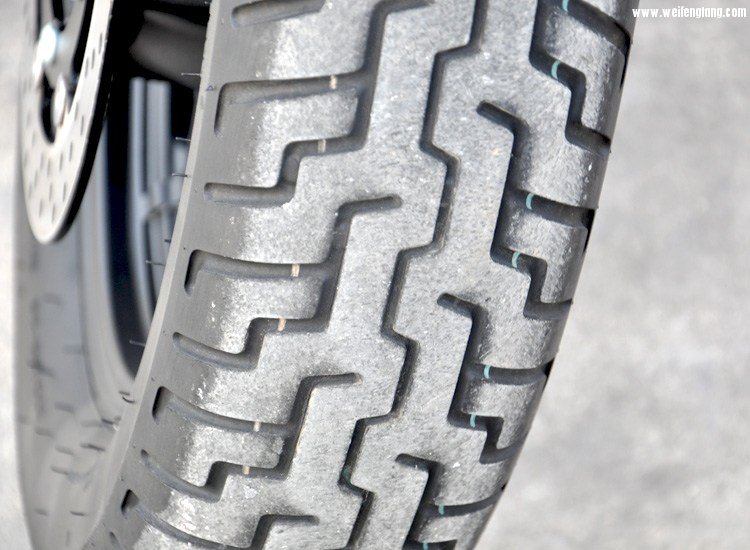 14年雅马哈XVS1300 午夜之星 黑色-4 (19)B.jpg