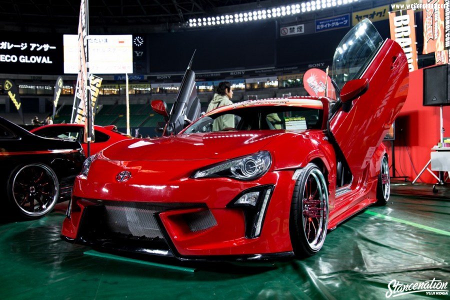 Fukuoka-Custom-Car-Show-2016-10-1140x760.jpg
