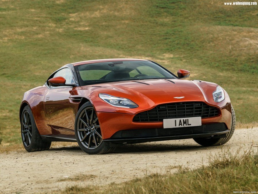Aston_Martin-DB11-2017-1280-06.jpg