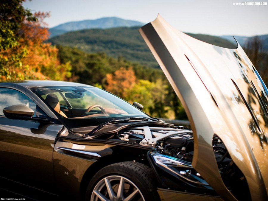 Aston_Martin-DB11-2017-1280-f6.jpg