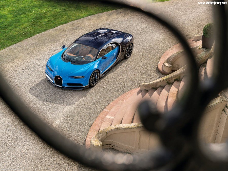 Bugatti-Chiron-2017-1280-0b.jpg