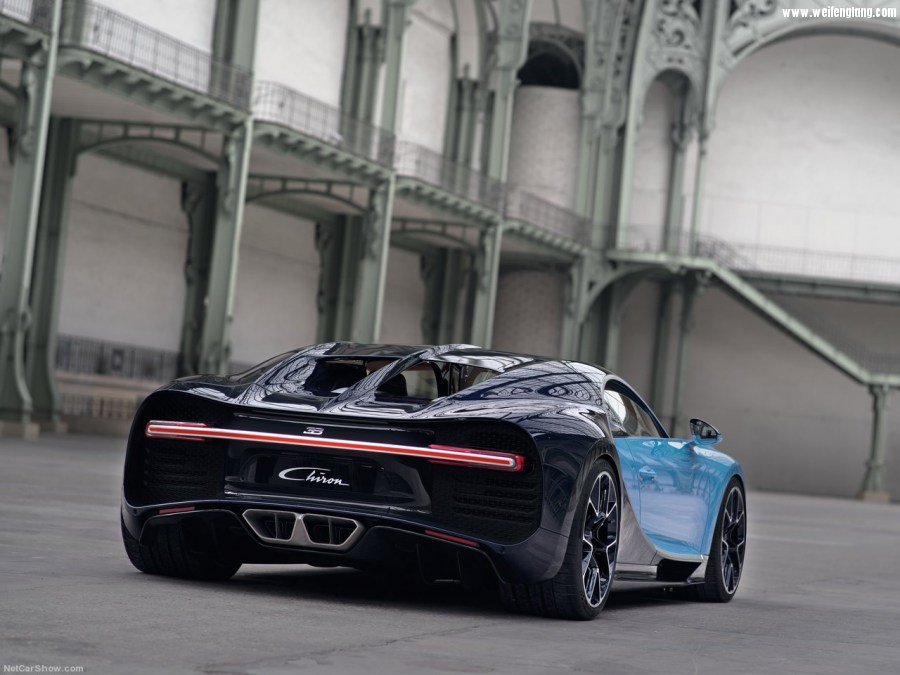 Bugatti-Chiron-2017-1280-1c.jpg