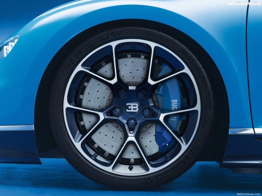 Bugatti-Chiron-2017-1280-45.jpg