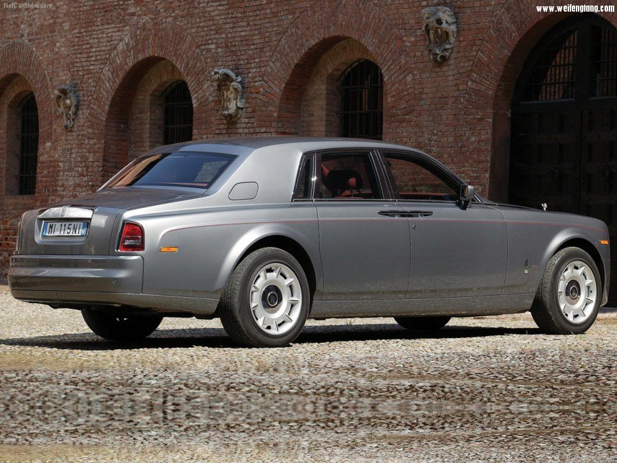 Rolls-Royce-Phantom-2003-1280-49.jpg