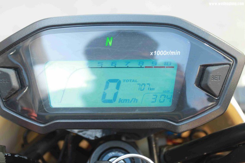 液晶表707公里目前