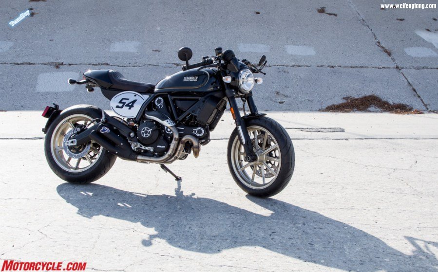 20-14-DUCATI-SCRAMBLER-CAFE-RACER.jpg