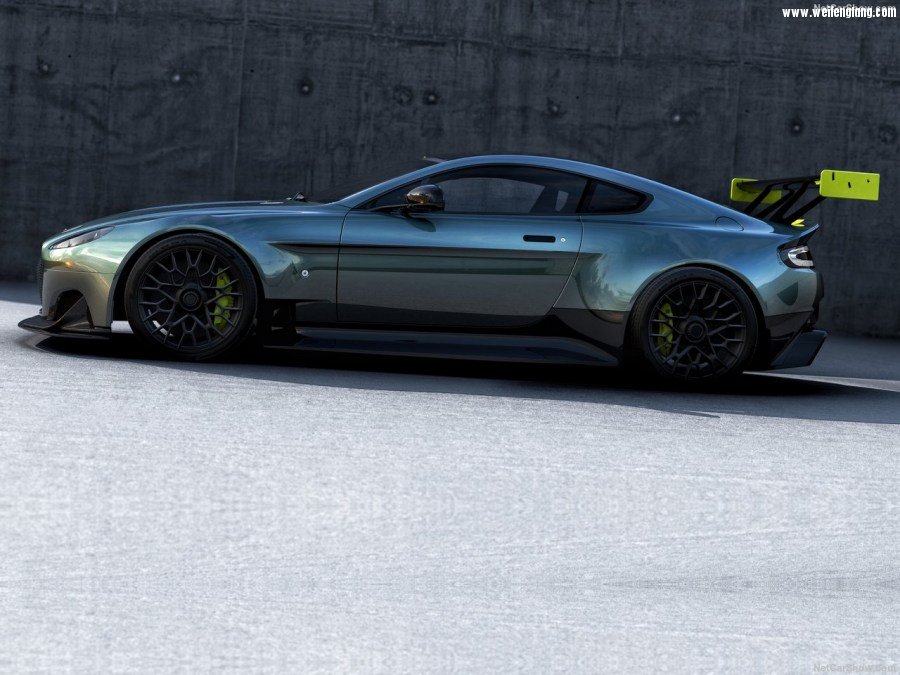 Aston_Martin-Vantage_AMR_Pro-2018-1280-03.jpg