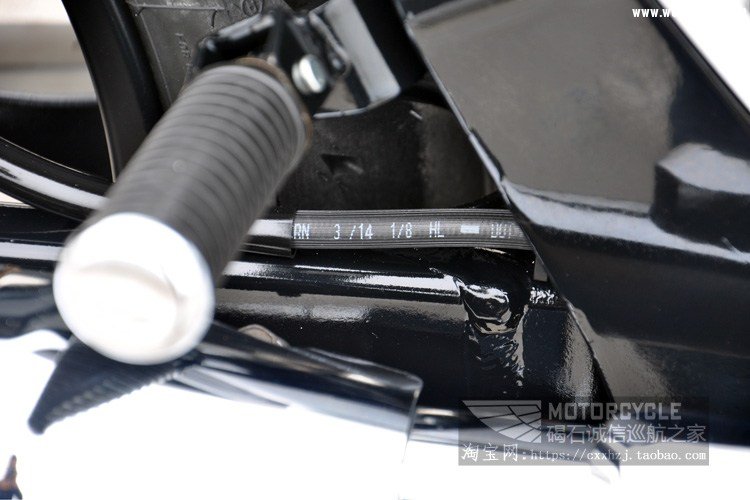 14年本田怒VT1300CX-2 (15)改.jpg