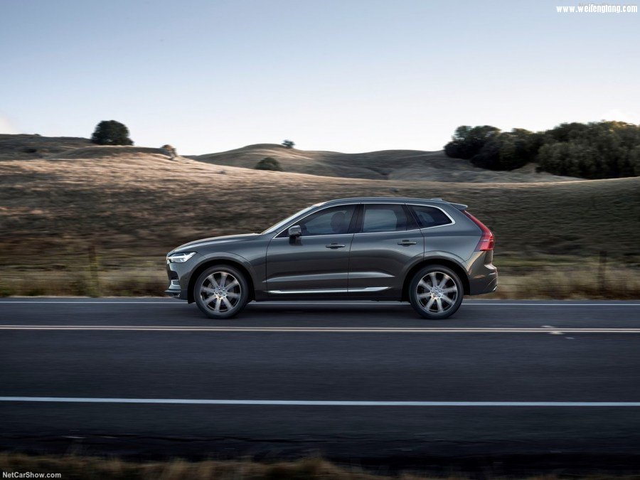 Volvo-XC60-2018-1280-0b.jpg