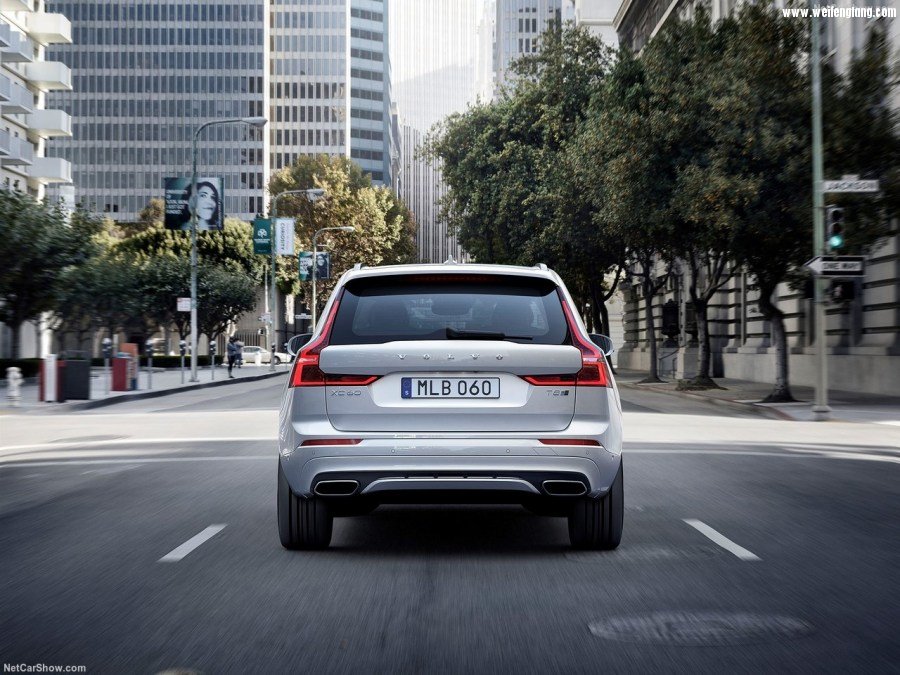 Volvo-XC60-2018-1280-17.jpg