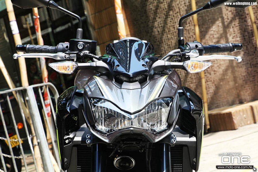 2017_KAWASAKI_Z900_ABS_08.jpg