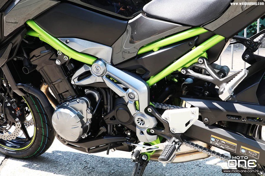 2017_KAWASAKI_Z900_ABS_31.jpg