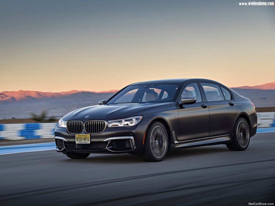 BMW-M760Li_xDrive-2017-1280-2c.jpg