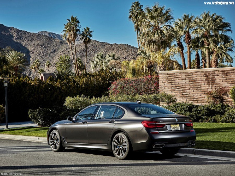 BMW-M760Li_xDrive-2017-1280-5e.jpg