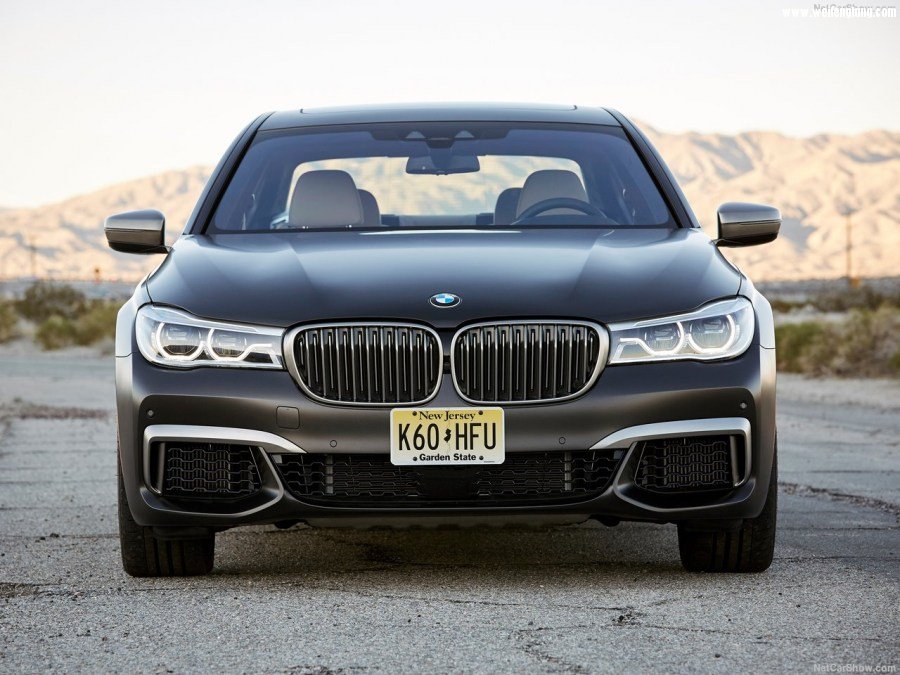 BMW-M760Li_xDrive-2017-1280-74.jpg