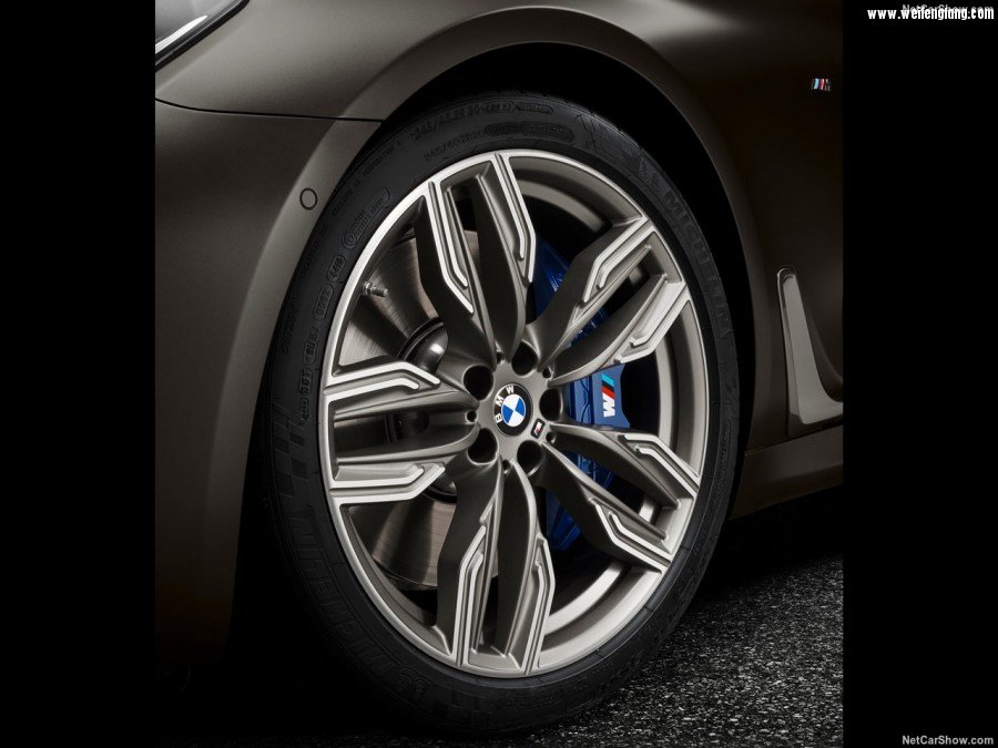 BMW-M760Li_xDrive-2017-1280-cb.jpg