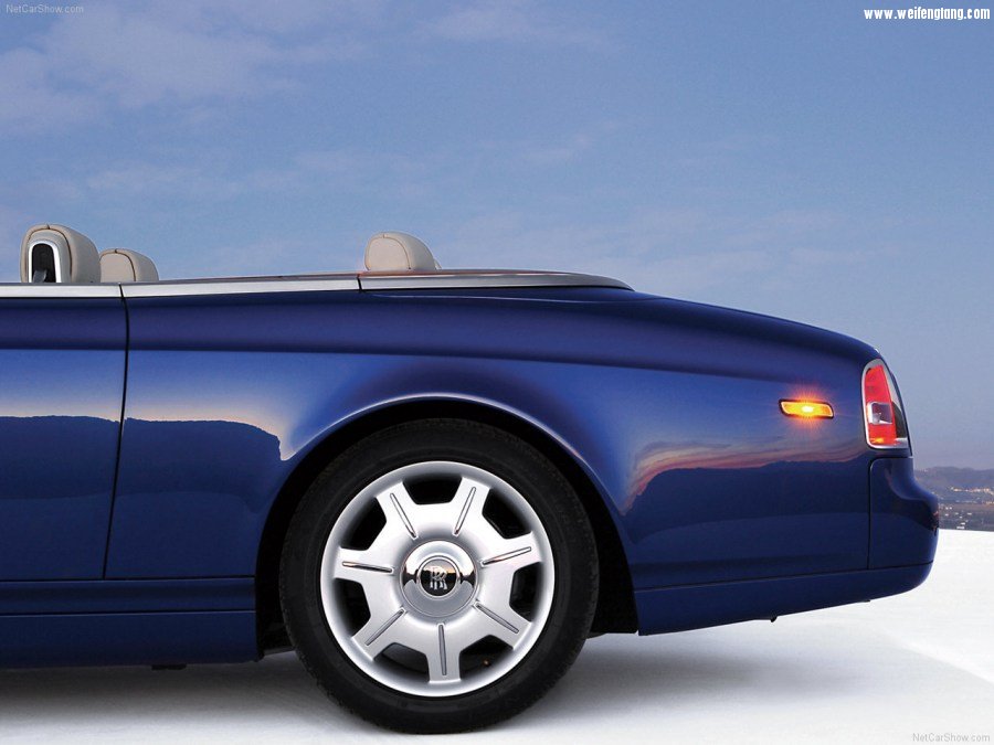 Rolls-Royce-Phantom_Drophead_Coupe-2008-1280-32.jpg