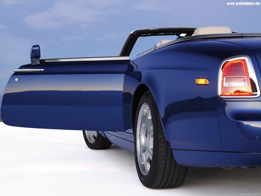 Rolls-Royce-Phantom_Drophead_Coupe-2008-1280-33.jpg