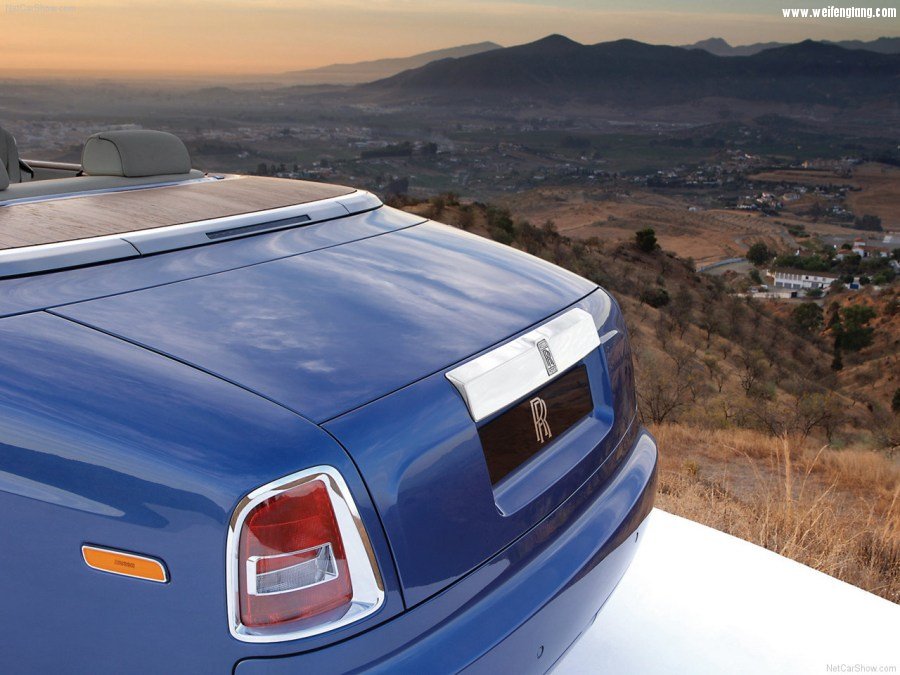 Rolls-Royce-Phantom_Drophead_Coupe-2008-1280-34.jpg