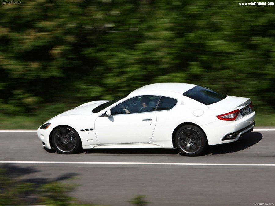 Maserati-GranTurismo_S-2009-1280-11.jpg