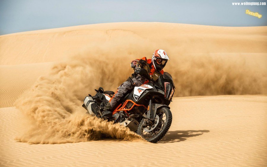 2017-KTM-1290-Super-Adventure-R4.jpg