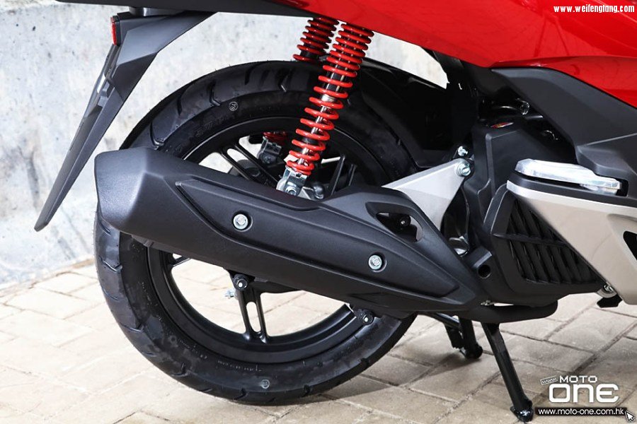 2017_HONDA_PCX150_26.jpg