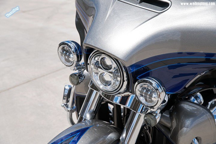 17-hd-cvo-limited-8-large-720x48.jpg