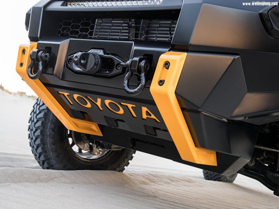 Toyota-HiLux_Tonka_Concept-2017-1280-2f.jpg