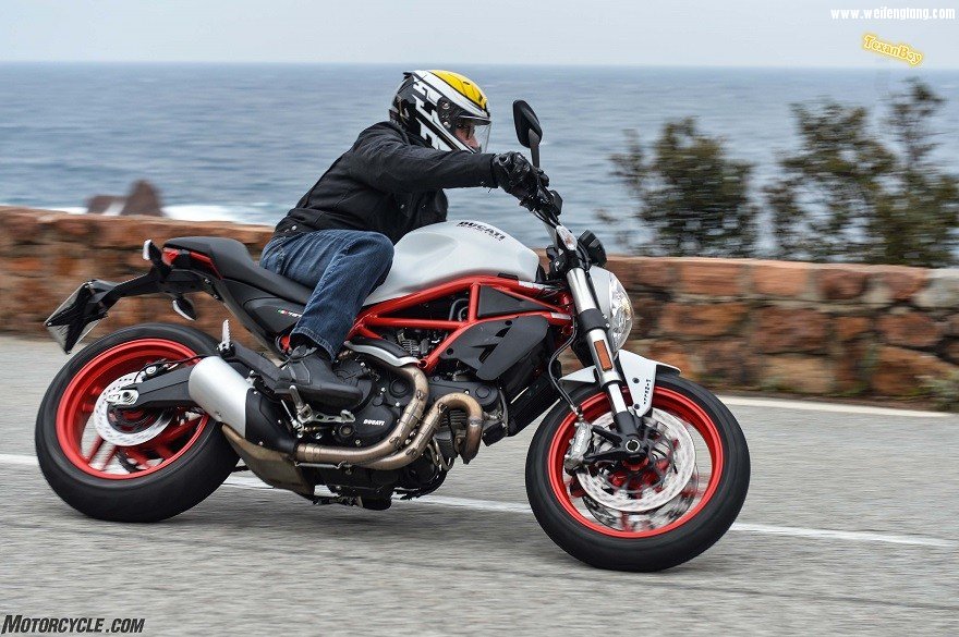 032717-2017-ducati-monster-797-AC1_7674.jpg