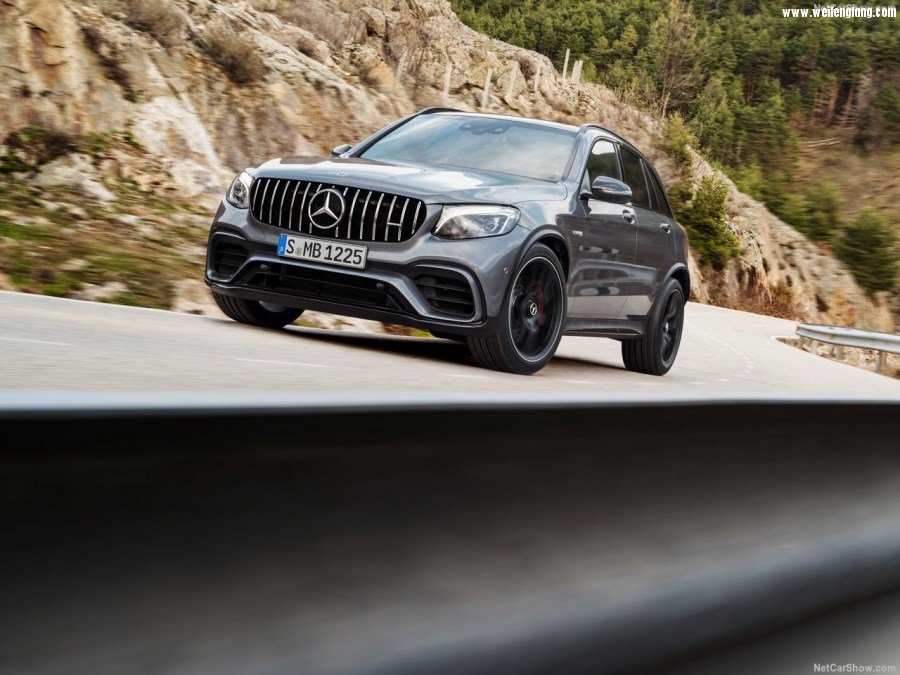 Mercedes-Benz-GLC63_S_AMG-2018-1280-04.jpg