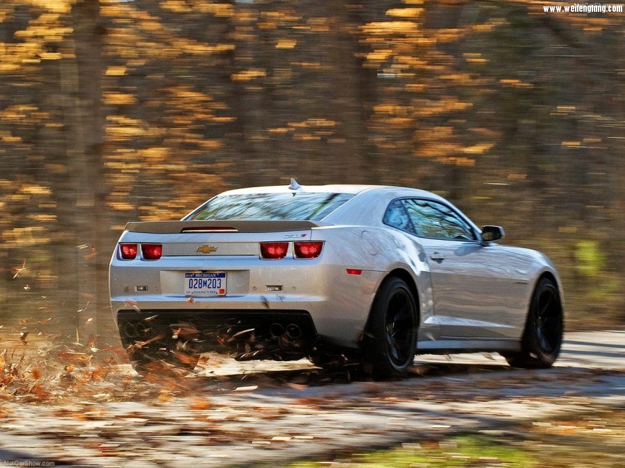 Chevrolet-Camaro_ZL1-2012-1280-17.jpg