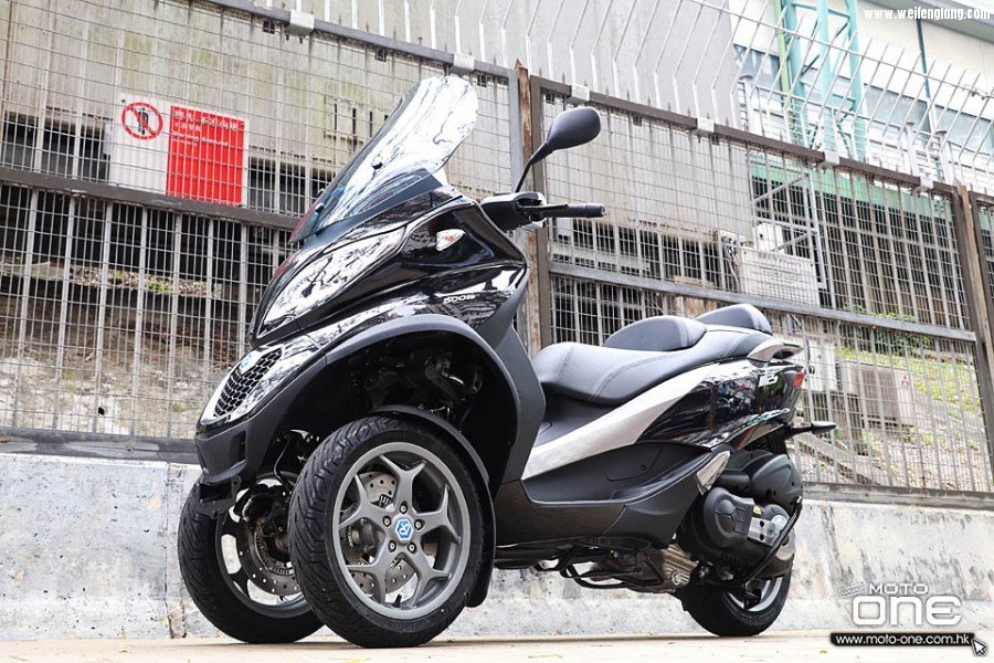 2017_PIAGGIO_MP3_500ie_LT_ABS_52.jpg