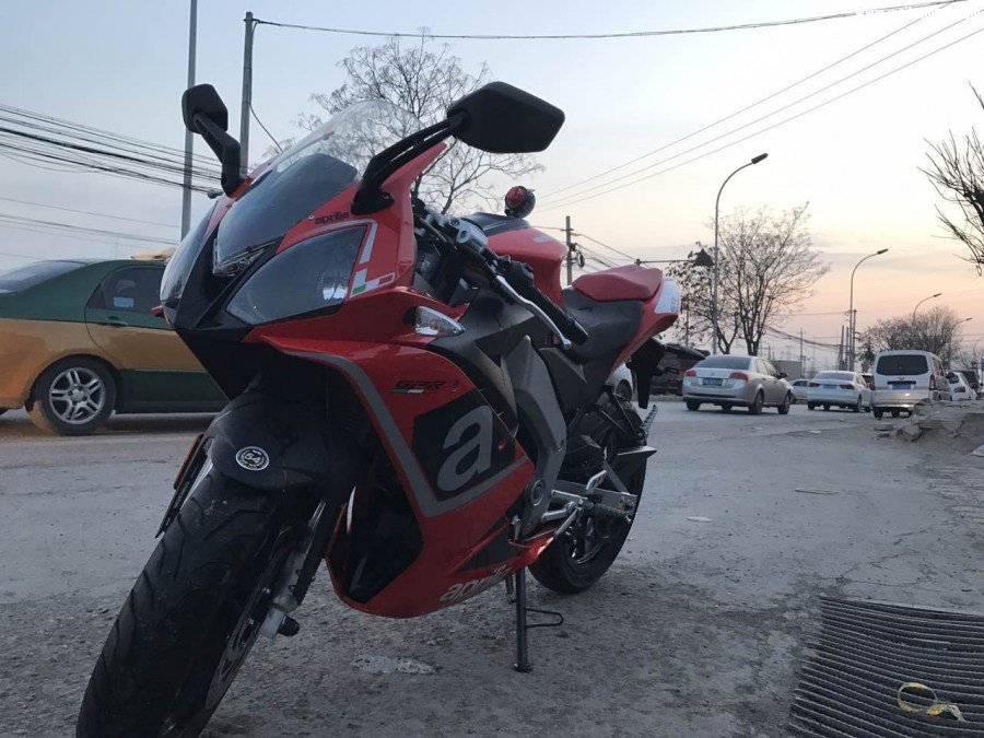 996905438.jpg