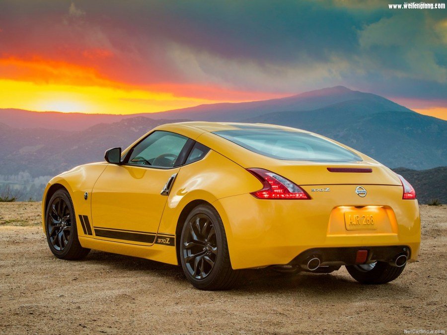Nissan-370Z_Coupe_Heritage_Edition-2018-1280-09.jpg