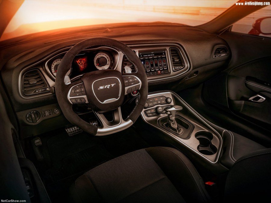 Dodge-Challenger_SRT_Demon-2018-1280-39.jpg