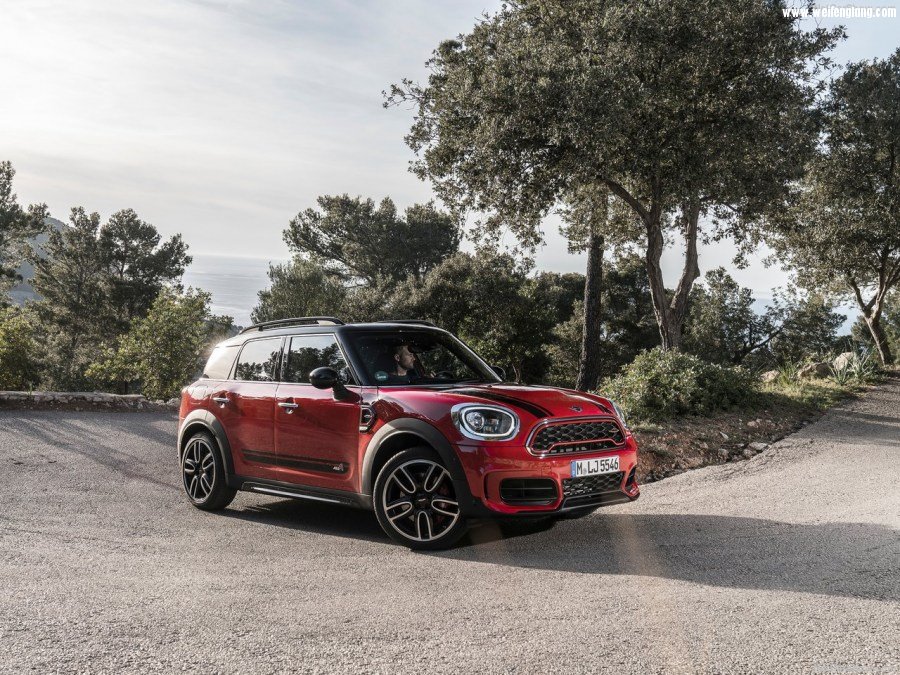 Mini-John_Cooper_Works_Countryman-2018-1280-0e.jpg