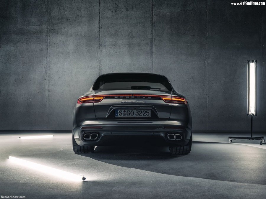 Porsche-Panamera_Sport_Turismo-2018-1280-16.jpg