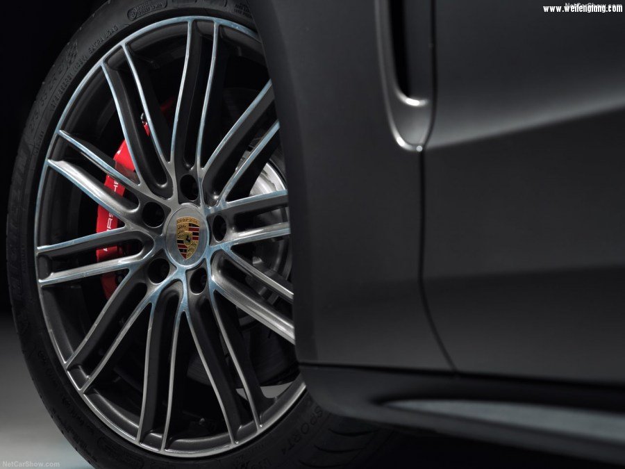 Porsche-Panamera_Sport_Turismo-2018-1280-28.jpg