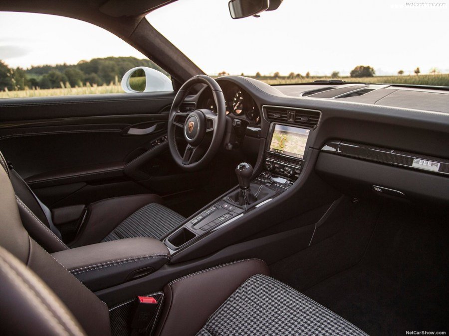 Porsche-911_R-2017-1280-36.jpg