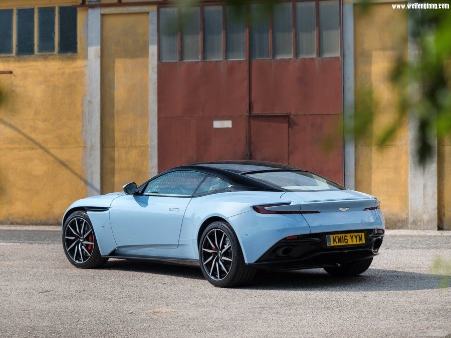 Aston_Martin-DB11_Frosted_Glass_Blue-2017-1280-31.jpg