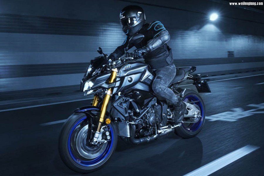 2017_YAMAHA_MT-10_SP_05.jpg