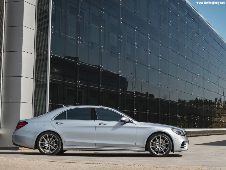 Mercedes-Benz-S-Class-2018-1280-03.jpg
